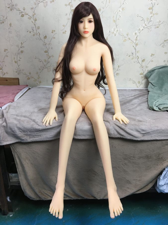 mothers-doll-sex-nLg61o4