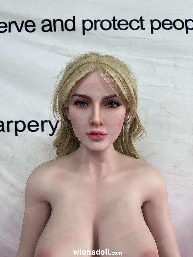 Caperucita Roja Utilizada Como Muñeca Sexual Porno